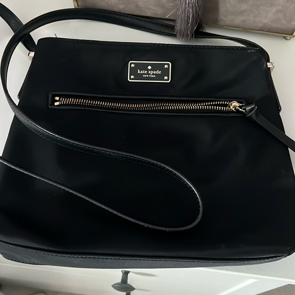 Kate Spade Crossbody Bag ♠️ - Picture 2 of 6